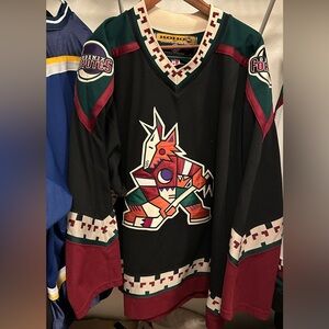 Phoenix Coyotes Authentic Jersey Vintage Size 56